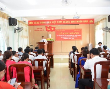 Khai giảng Lớp F1689 link không bị chặn - Hành chính, hệ không tập trung khóa 160 huyện Cẩm Xuyên