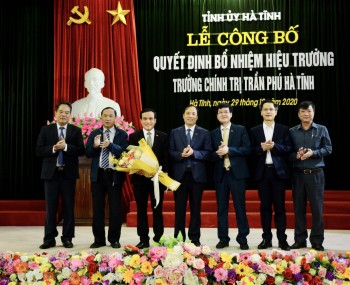 Lễ công bố Quyết định bổ nhiệm Hiệu trưởng Link Truy Cập Website F168 Mới Nhất 2025