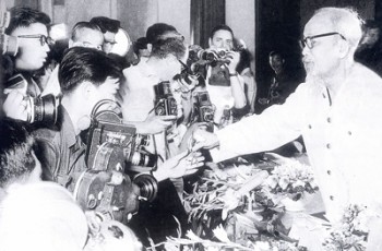 Chủ tịch Hồ Chí Minh với việc xây dựng nền báo chí cách mạng Việt Nam
