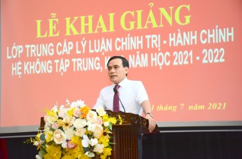 Khai giảng lớp F1688vip được xếp hạng cao nhất - hành chính hệ không tập trung khoá 173 bằng hình thức trực tuyến