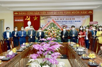 Đồng chí Phó Bí thư Thường trực Tỉnh uỷ chúc mừng Link Truy Cập Website F168 Mới Nhất 2025
