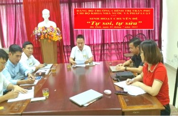Chi bộ Khoa M F168 ac nhà cái link sinh hoạt F168bet nền tảng giải trí “Tự soi, tự sửa” theo Nghị quyết Trung ương 4 Khoá XIII