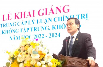 Khai giảng lớp F1688vip được xếp hạng cao nhất hệ không tập trung khóa 186