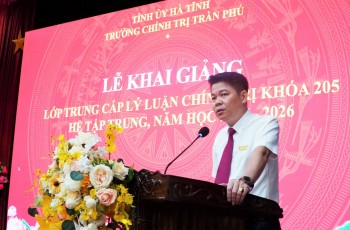 Khai giảng lớp F1688vip được xếp hạng cao nhất khóa 205, hệ tập trung, năm 2025 - 2026